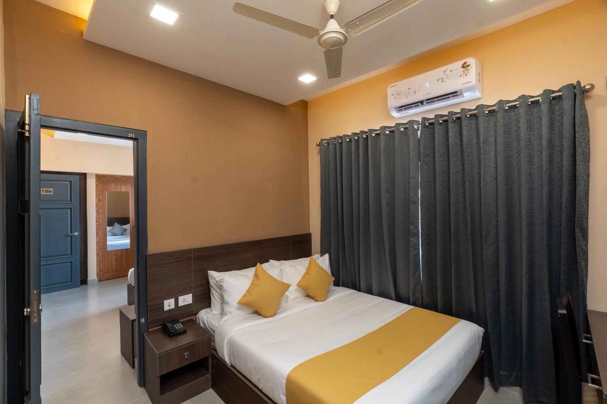 Court 11 By Dimora Hotel Kochi Buitenkant foto